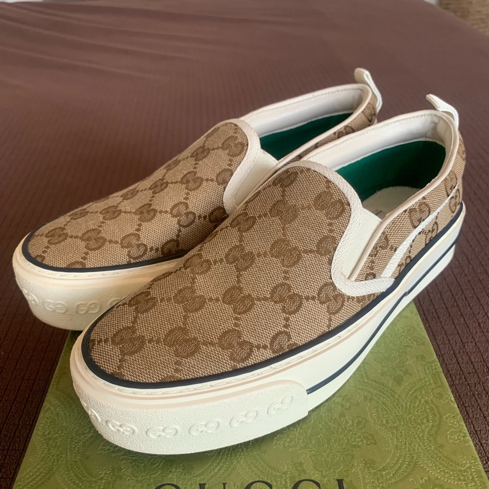 Women’s Gucci 1977 Tennis Slip Ons, size 36, US 6